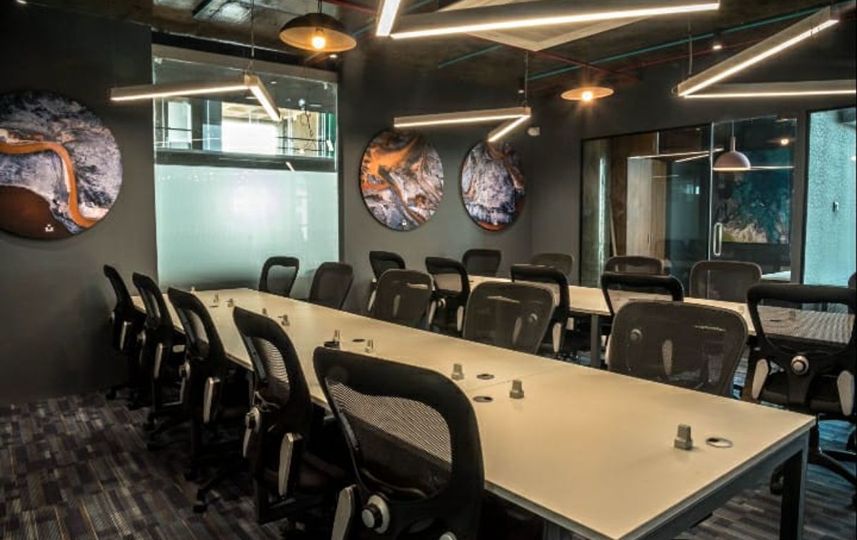 Incuspaze - Apollo Premier